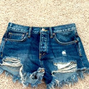 FREE PEOPLE JEAN SHORTS 24